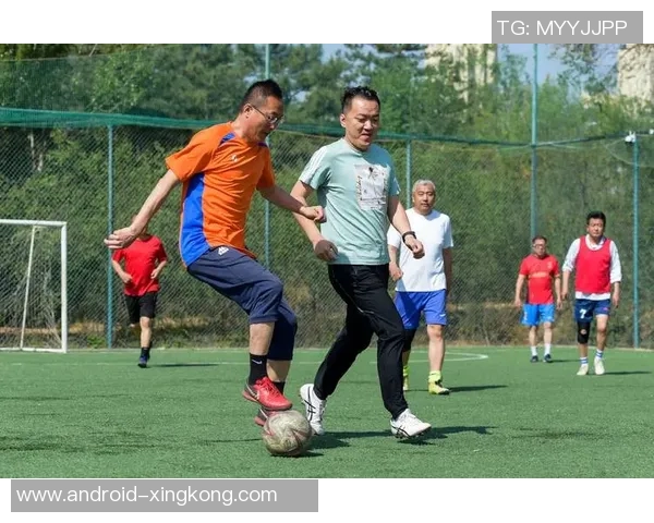 小胖哥足球装备助力梦想成真让每个孩子都能尽情享受足球的乐趣与激情